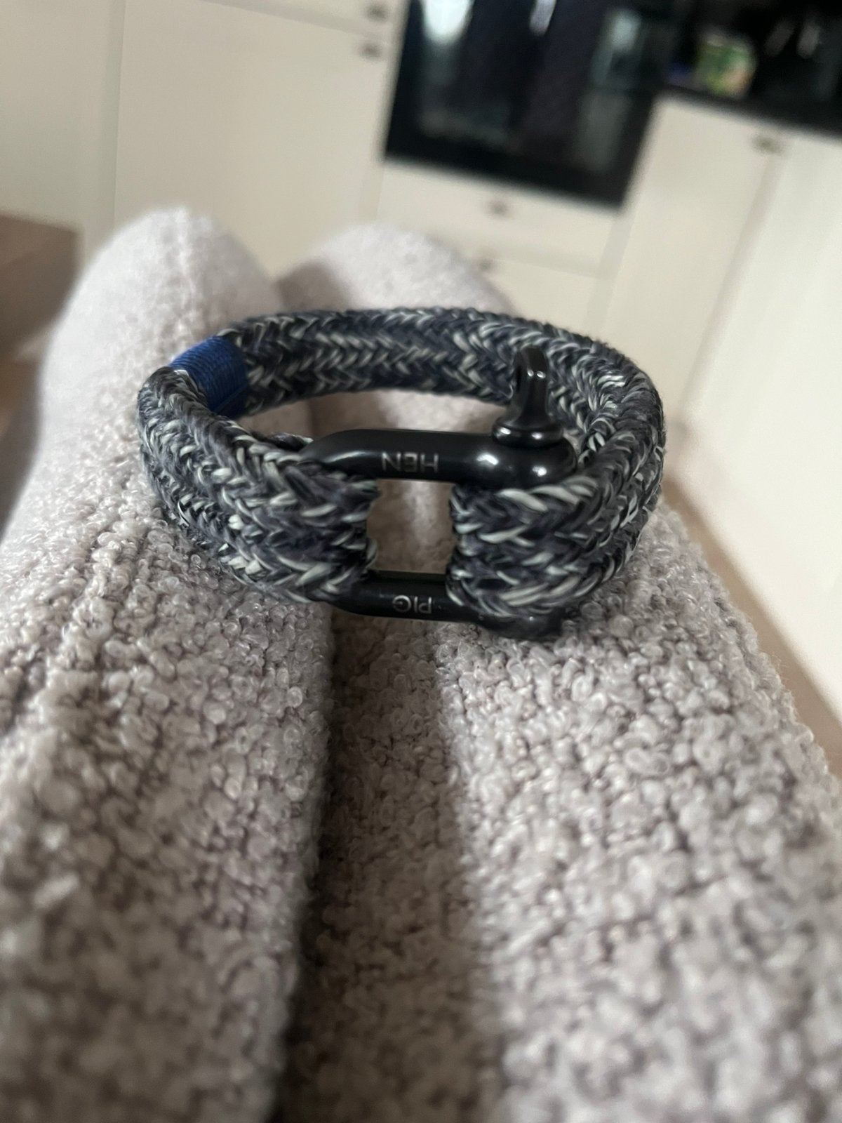 PIG & HEN Armband - Grove stijl, weinig gedragen, Ophalen of Verzenden, Zo goed als nieuw, Zwart, Overige materialen