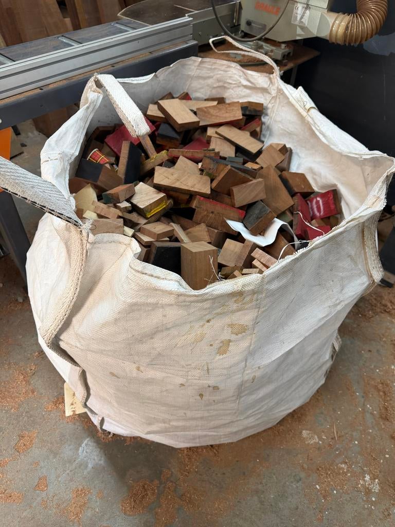 Big bag afval hout, Minder dan 3 m³, Ophalen, Overige houtsoorten, Blokken