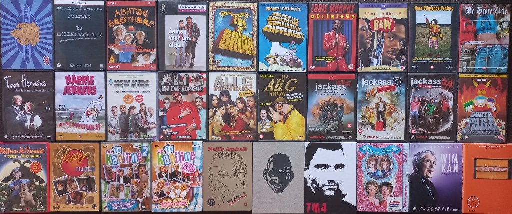 Cabaret, komedie, humor. 30 dvd's/boxen, 40 discs in 1 koop, Alle leeftijden, Verzenden, Zo goed als nieuw, Stand-up of Theatershow