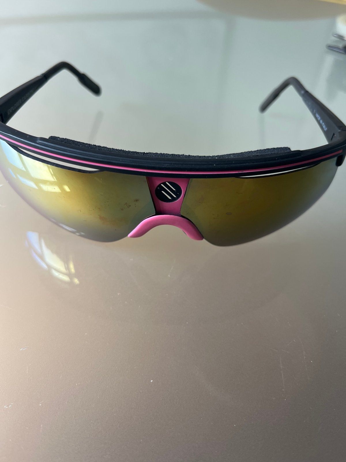 Sportieve zonnebril met extra lens en etui, Gebruikt, Zonnebril, Zwart, Ophalen