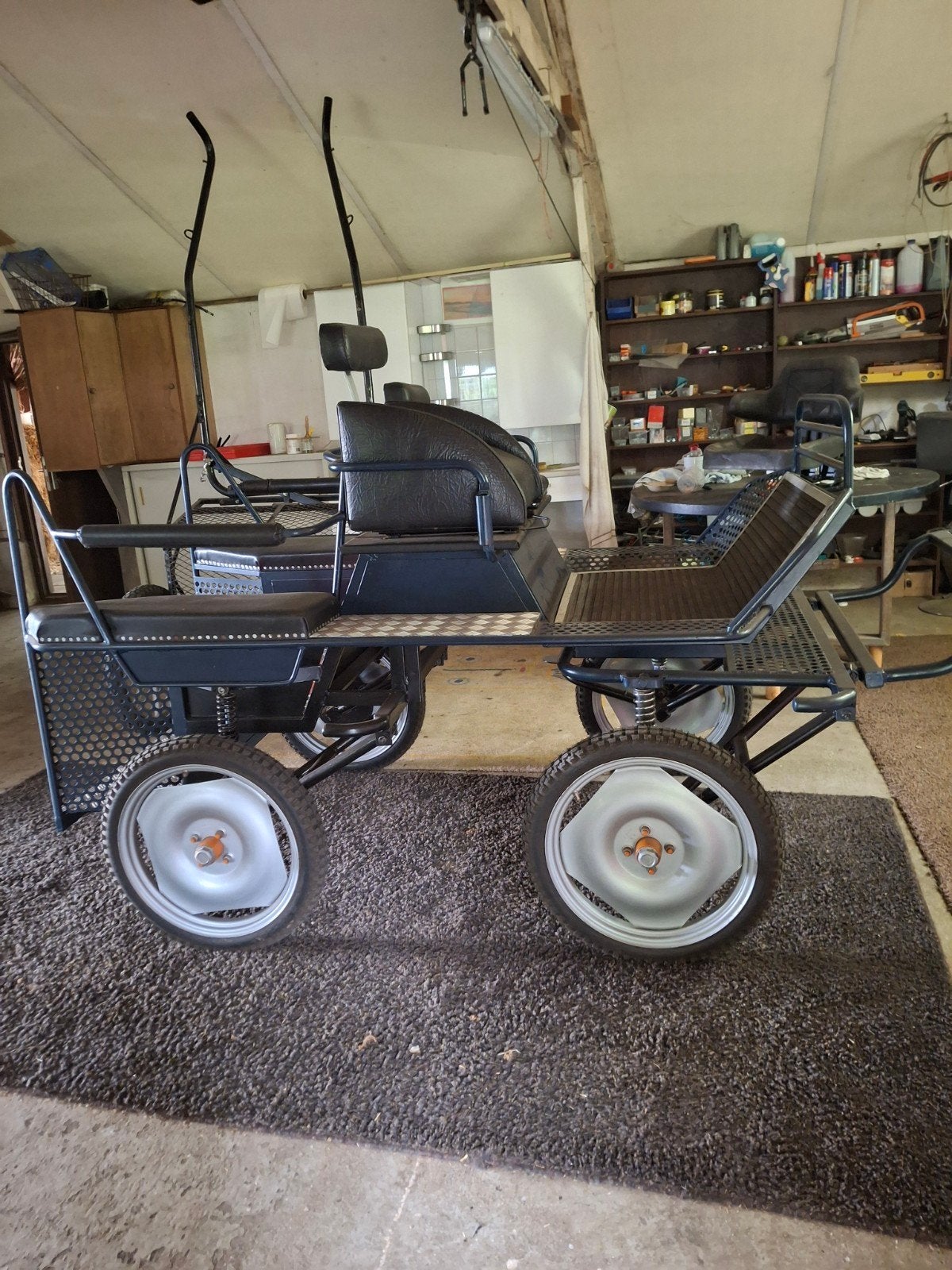 Degelijke menwagen, Zo goed als nieuw
