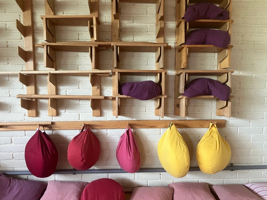 yoga studio materialen per eind juli 2026, Ophalen, Zo goed als nieuw, Yoga-accessoire