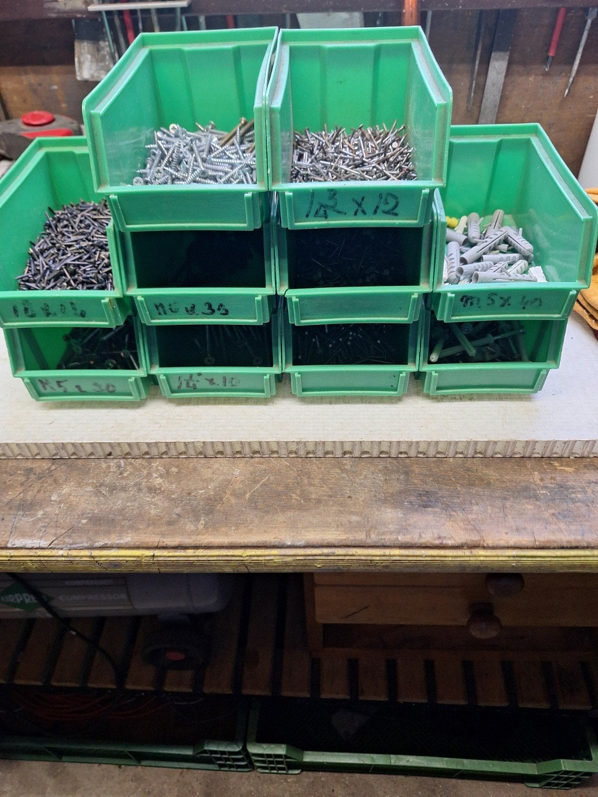 10 magazijn bakjes inclusief inhoud, Ophalen, Minder dan 40 cm, Doos, Minder dan 35 cm