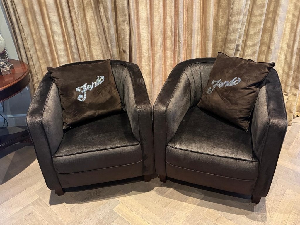 FENDI CASA set van 2 kussens, Ophalen, Overige merken, Bruin, Met print