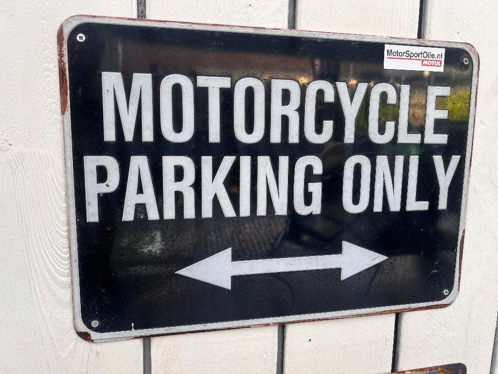 Bord motoren, Ophalen, Gebruikt