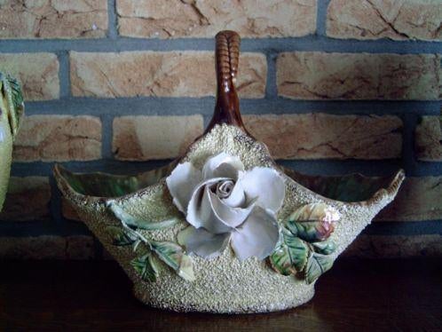 Kaststel jaren 60 met bloemen, Ophalen