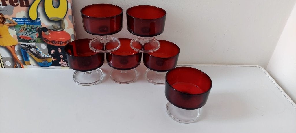 6 vintage Luminarc Cavalier robijn rode glazen - Jaren 70, Ophalen of Verzenden