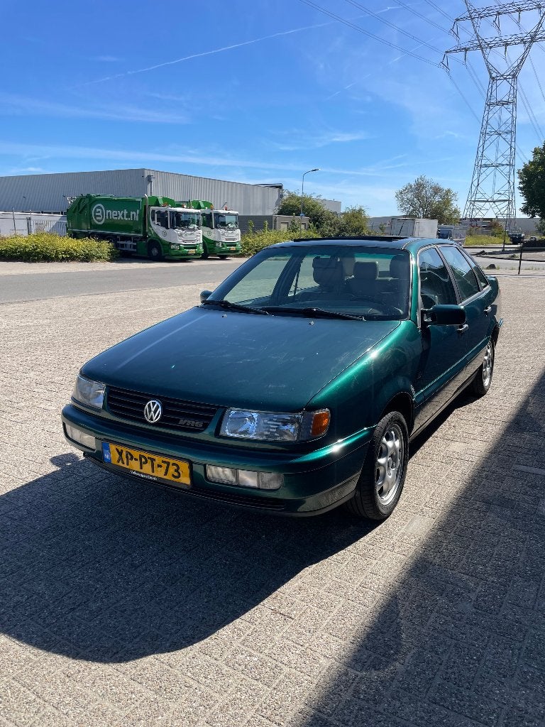 Volkswagen Passat VR6 128KW E2 1996 Groen, Auto's, 1325 kg, Beige, 700 kg, Leder