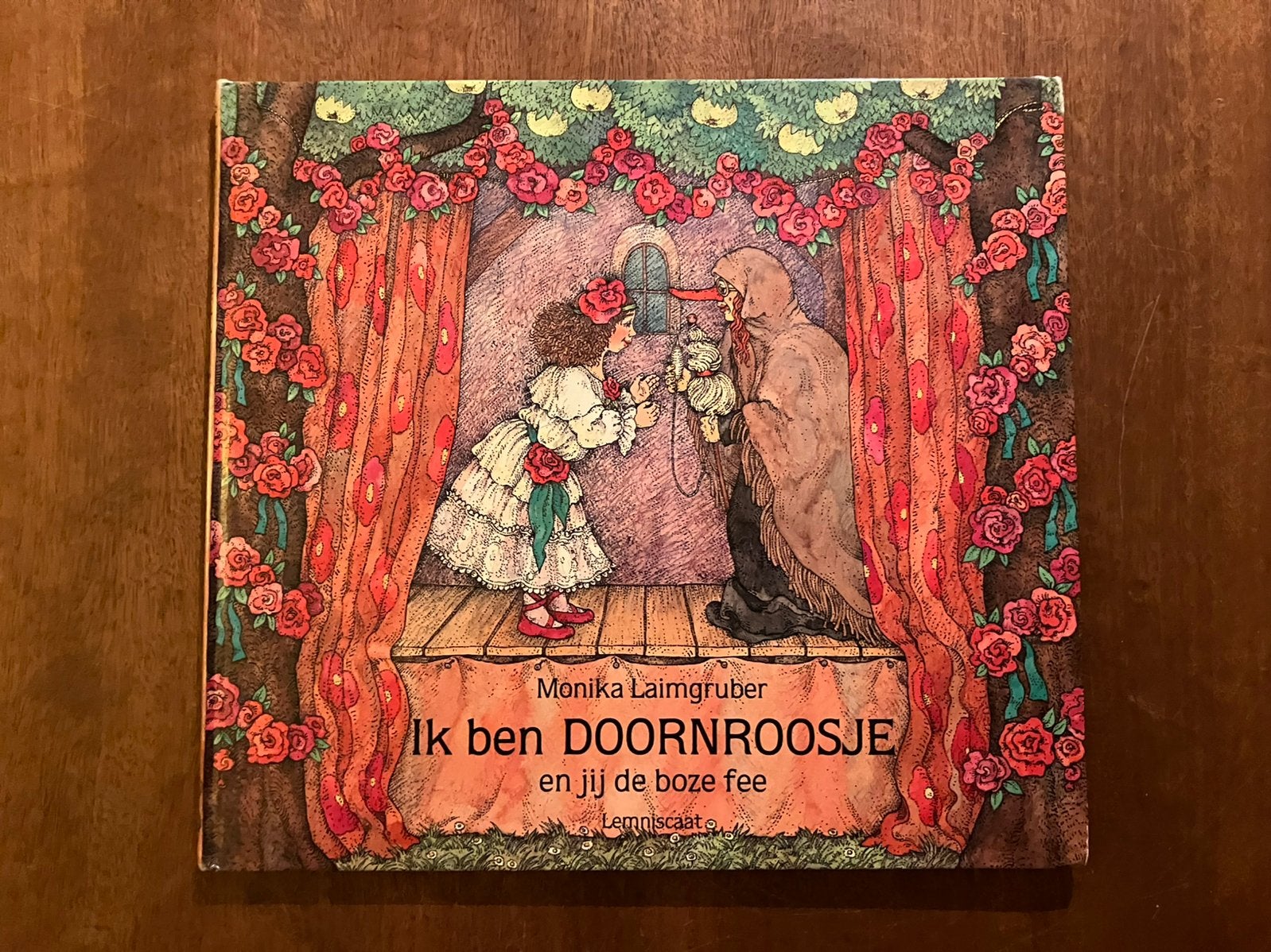 Lemniscaat • ik ben Doornroosje • Monika Laimgruber, Ophalen of Verzenden, Zo goed als nieuw