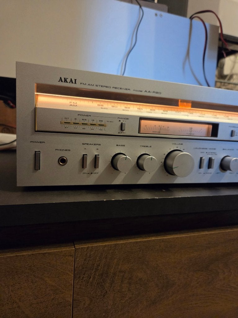 AKAI AA-R20 Receiver 1980, Zo goed als nieuw, Ophalen, Overige merken, Minder dan 60 watt
