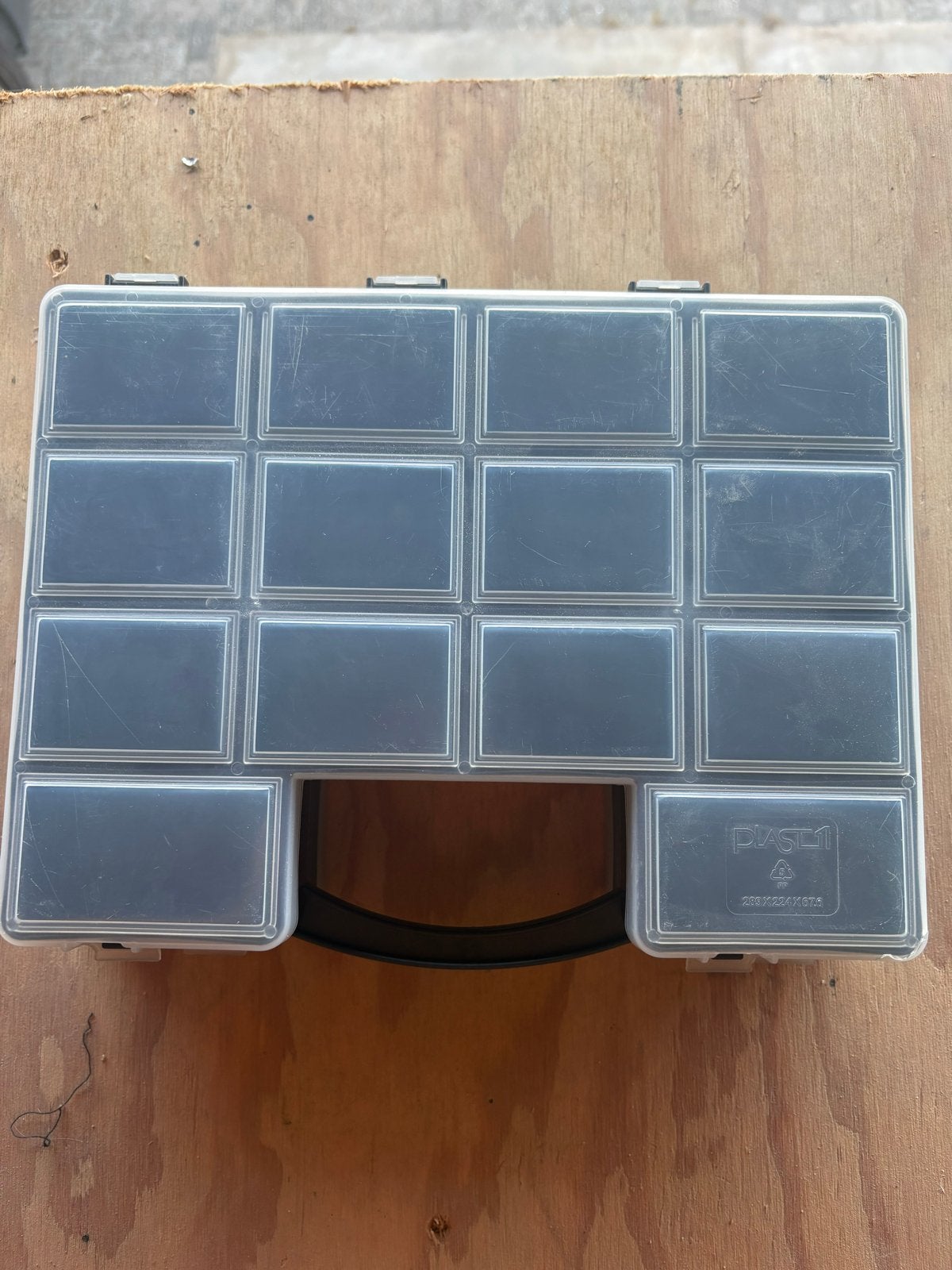 4 stuks Opbergdozen met 16 vakken- €1,50 per stuk, Doe-het-zelf en Verbouw, Gereedschapskisten, Ophalen, Gebruikt