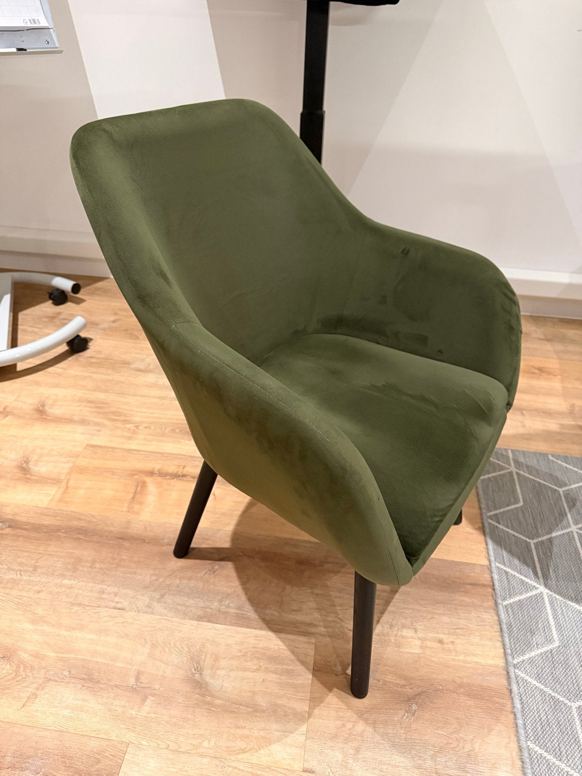 Comfortabele groene fluwelen eetkamerstoel, Ophalen, Overige kleuren, Zo goed als nieuw, Eén