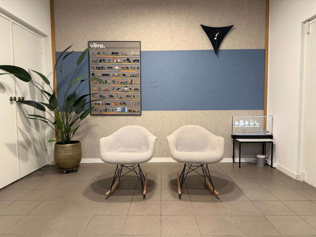 Herman Miller | Eames | RAR | Fiberglass & Grijze Boucle | 2, Gebruikt, Herman Miller, 75 tot 100 cm, Ophalen of Verzenden