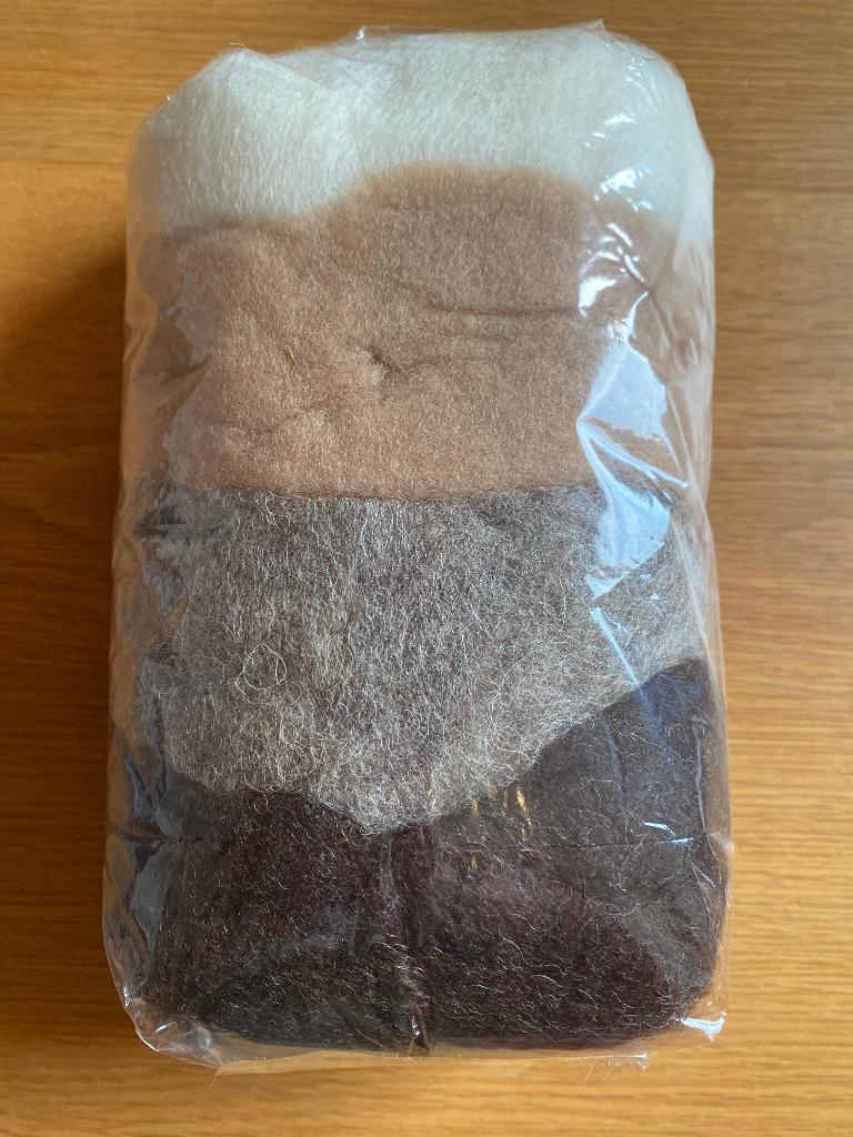 Wolvilt in bruine kleuren, Hobby en Vrije tijd, Vilt, Ophalen of Verzenden, Nieuw, Los Vilt, Wolvilt