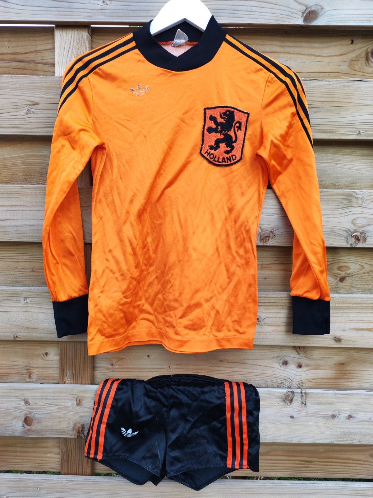 1970s Uniek voetbalshirt / short holland adidas, Ophalen of Verzenden, Gebruikt, Buitenlandse clubs, Shirt