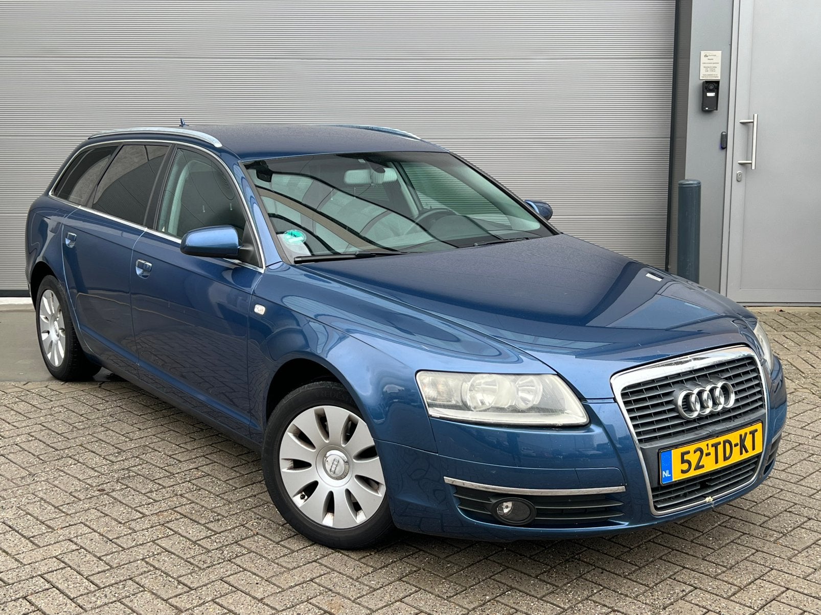Nette Audi A6 2.4 V6 177PK Avant Benzine/Apk/Airco/Navi/PDC!, Auto's, Audi, Voorwielaandrijving, Stof, Blauw, Handgeschakeld