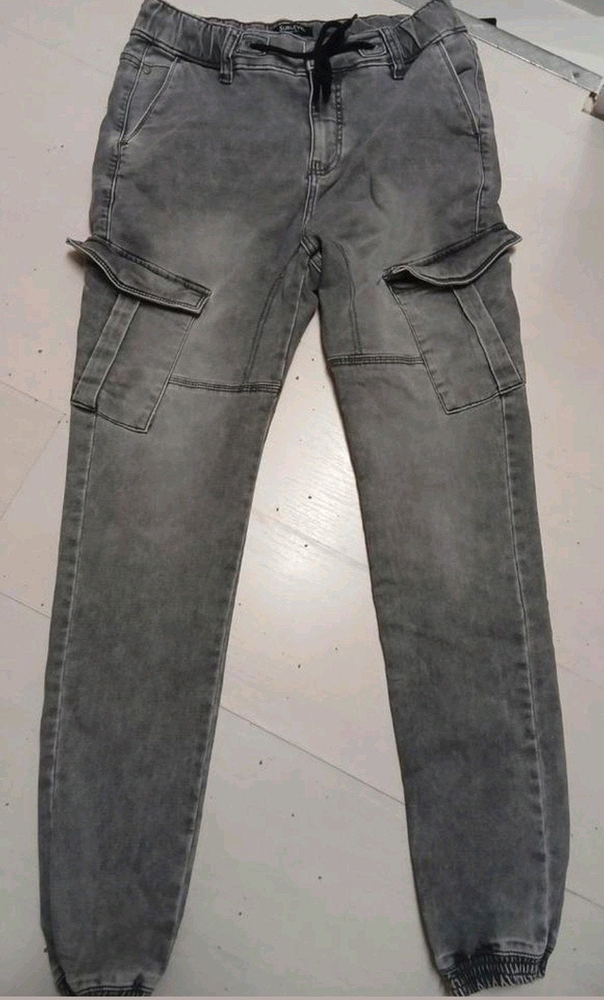 Super leuke Licht grijze spijkerbroek, maat 30, Ophalen of Verzenden, Zo goed als nieuw, Grijs, W32 (confectie 46) of kleiner