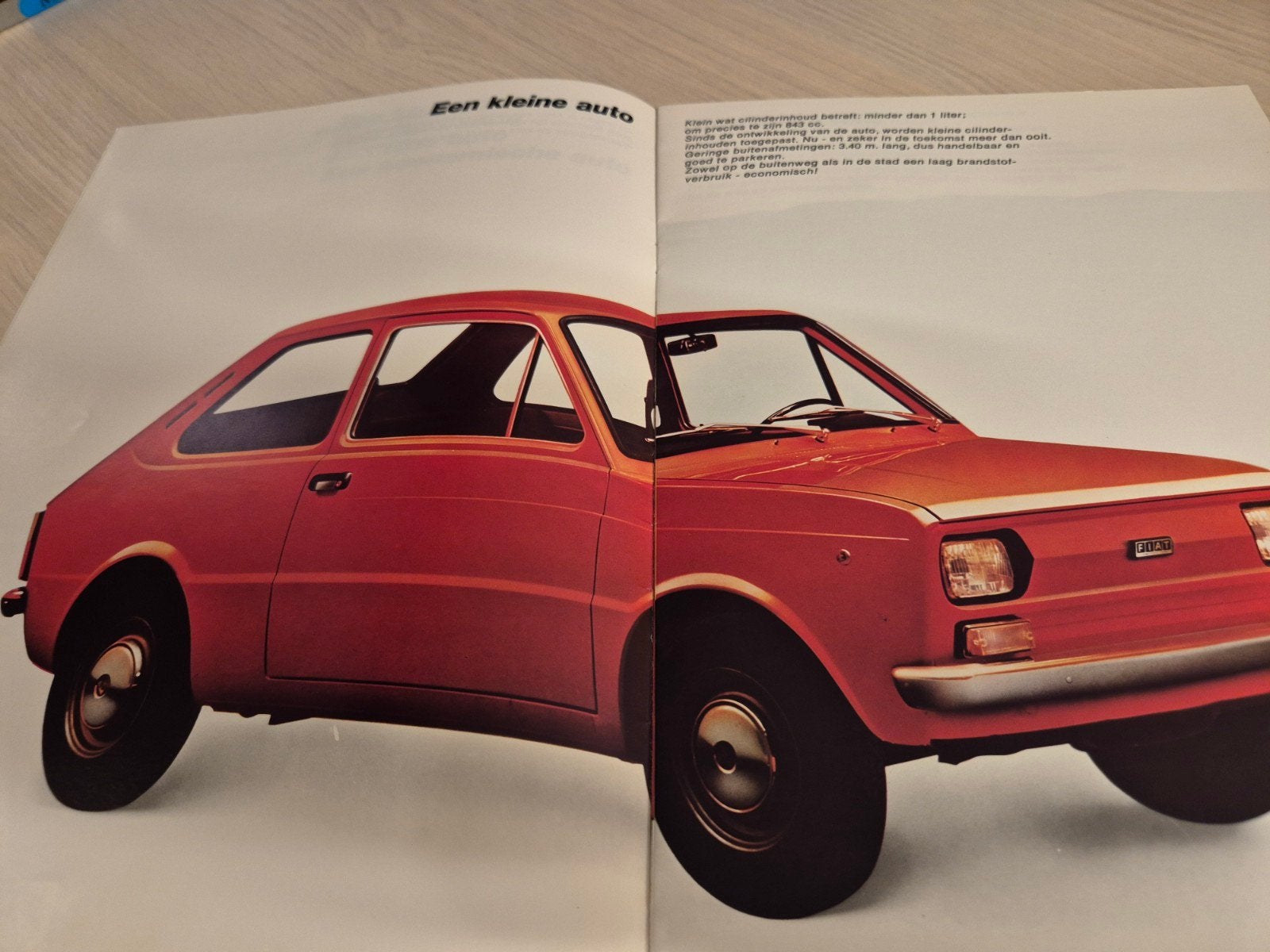 jaren 70 Fiat 133 Nederlandse folder mooie foto's 1e type, Ophalen of Verzenden, Zo goed als nieuw, Overige merken
