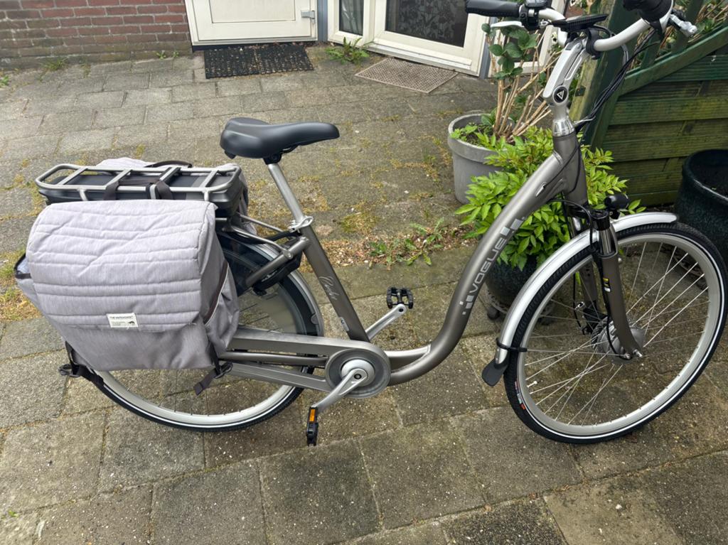 Vogue Comfort Elektrische Fiets N7, Zo goed als nieuw, 47 tot 51 cm, 50 km per accu of meer, Ophalen