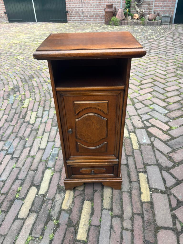 Telefoon kastje, Ophalen, 1 of 2 laden, 50 tot 100 cm, Zo goed als nieuw