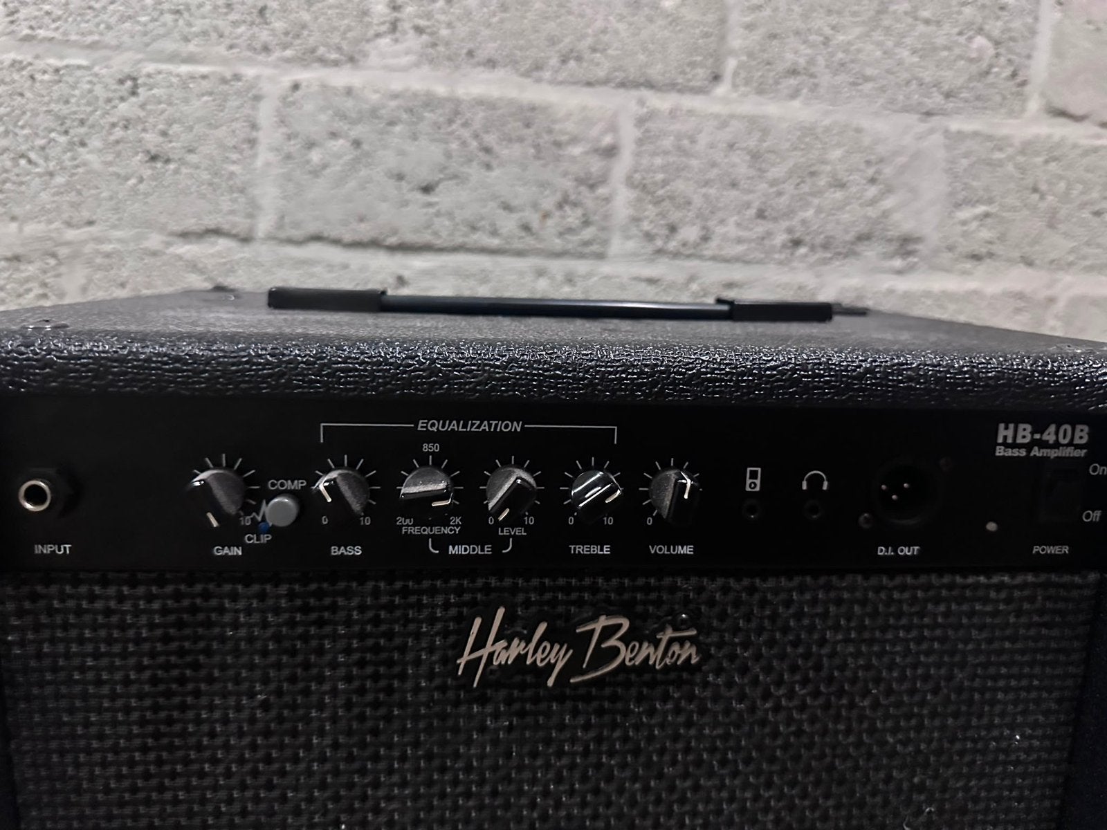 Harley Benton HB-40B Basgitaarversterker, Muziek en Instrumenten, Versterkers | Bas en Gitaar, Ophalen, Gebruikt, Basgitaar, Minder dan 50 watt