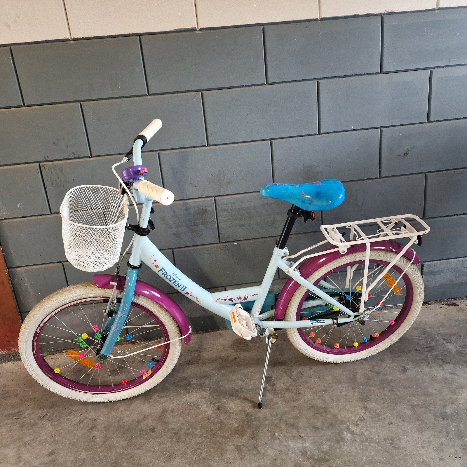 Frozen kinderfiets 20 inch met mandje en bagagedrager, Ophalen, 20 inch of meer, Gebruikt, Velgrem