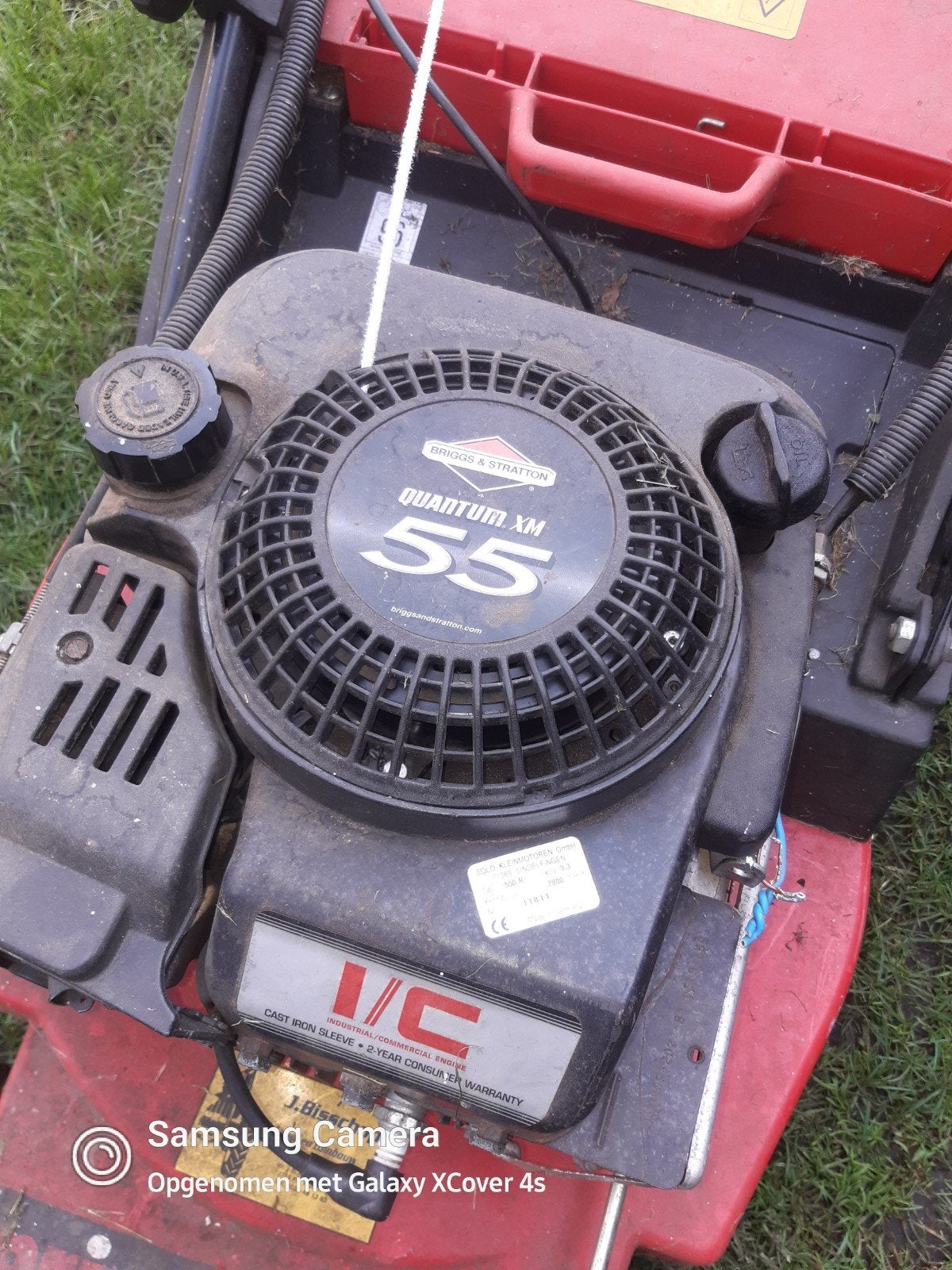 Solo 550 R Benzine Grasmaaier met Briggs & Stratton Motor, Ophalen, Cirkelmaaier, Gebruikt, 40 t/m 49 cm