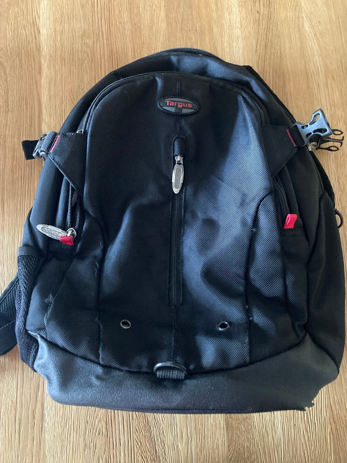 Targus Laptop Rugzak - Zwart, Ophalen, Gebruikt, 25 tot 40 cm, Overige merken