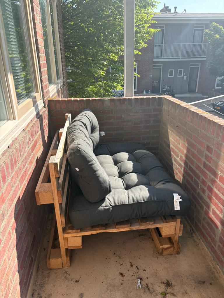 Pallet bank + kussens, Ophalen of Verzenden, Zo goed als nieuw, Bank