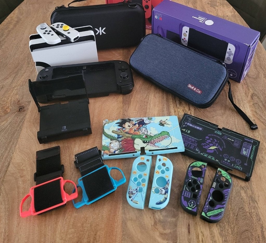 Diverse accessoires voor de Nintendo Switch Oled, Spelcomputers en Games, Spelcomputers | Nintendo Switch, Zo goed als nieuw, Switch OLED