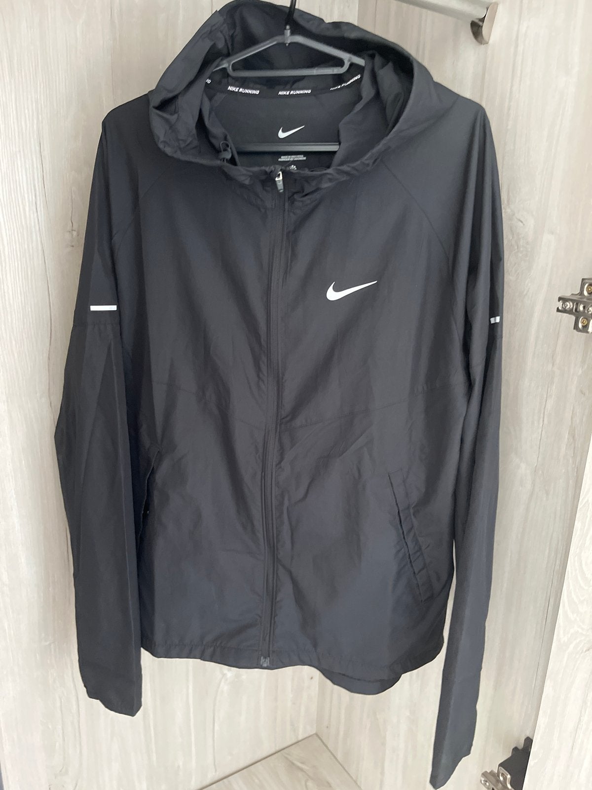 Nike Running Windrunner Jas Zwart, Ophalen, Maat 48/50 (M), Zwart, Zo goed als nieuw
