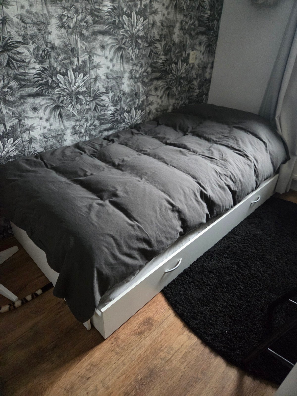 kinder bed , en nachtkastje  bureau, Ophalen, Eenpersoons, Hout, 90 cm