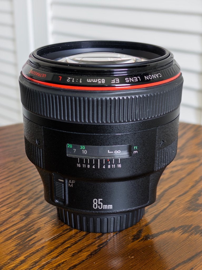 Canon EF 85mm f/1.2L USM met UV-filter en zonnekap, Canon, Zo goed als nieuw, Canon EF, 85 mm