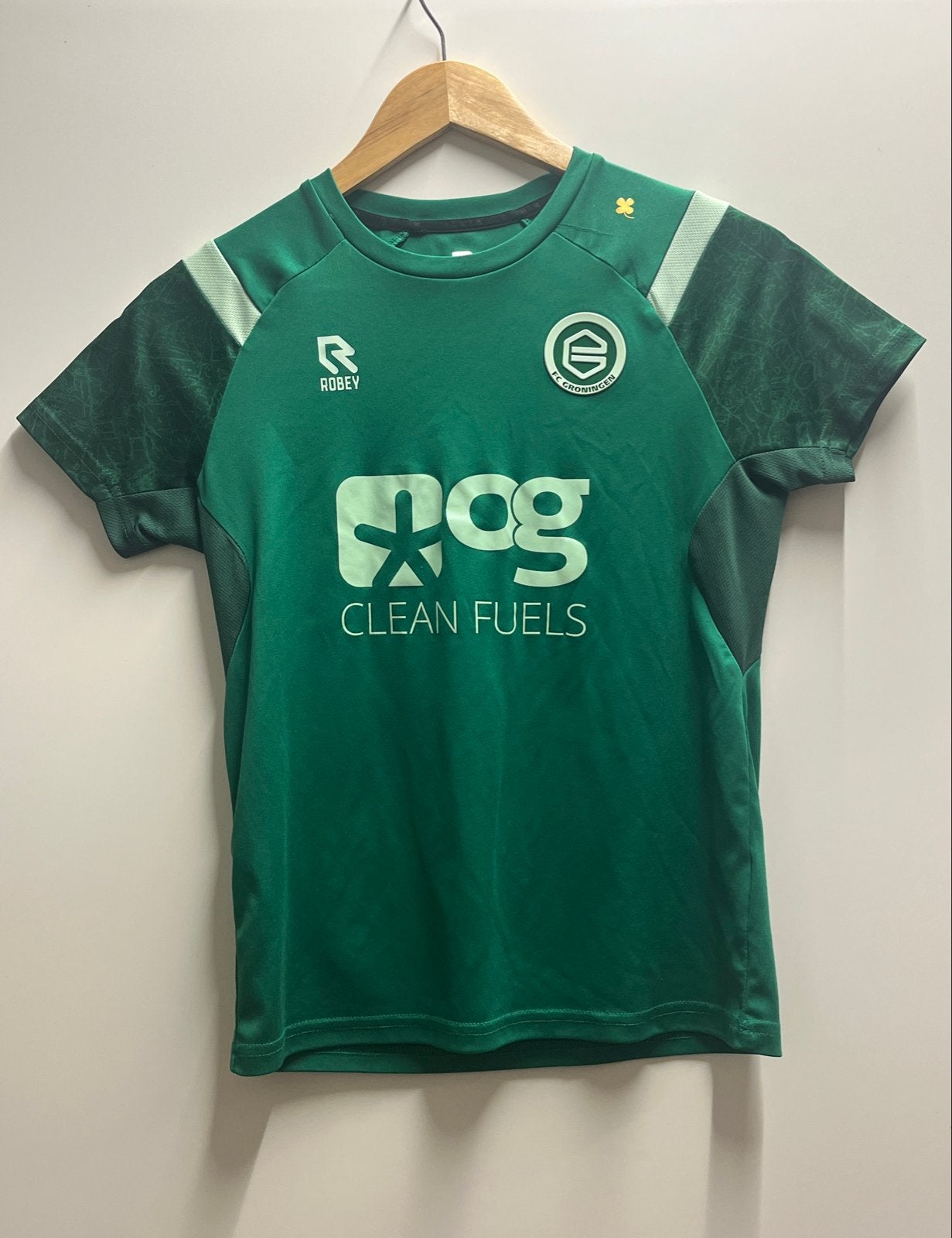 FC Groningen Trainingshirt - Maat 152, Kinderen en Baby's, Ophalen of Verzenden, Zo goed als nieuw, Jongen of Meisje, Sport- of Zwemkleding