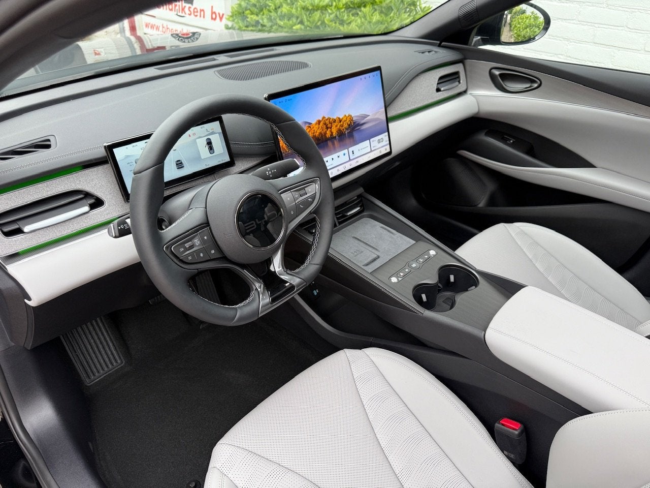 Byd Seal 6 Touring 1.5 DM-i 212PK PHEV Comfort/ Panoramadak/, Auto's, Automaat, 750 kg, 4 cilinders, Zwart