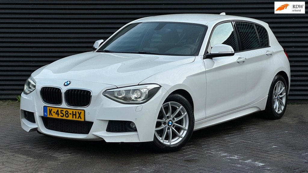 BMW 1-serie 116i Executive M-Sport | Xenon | Alcantara | Sto, Auto's, BMW, 1-Serie, Euro 5, Gebruikt, Zwart