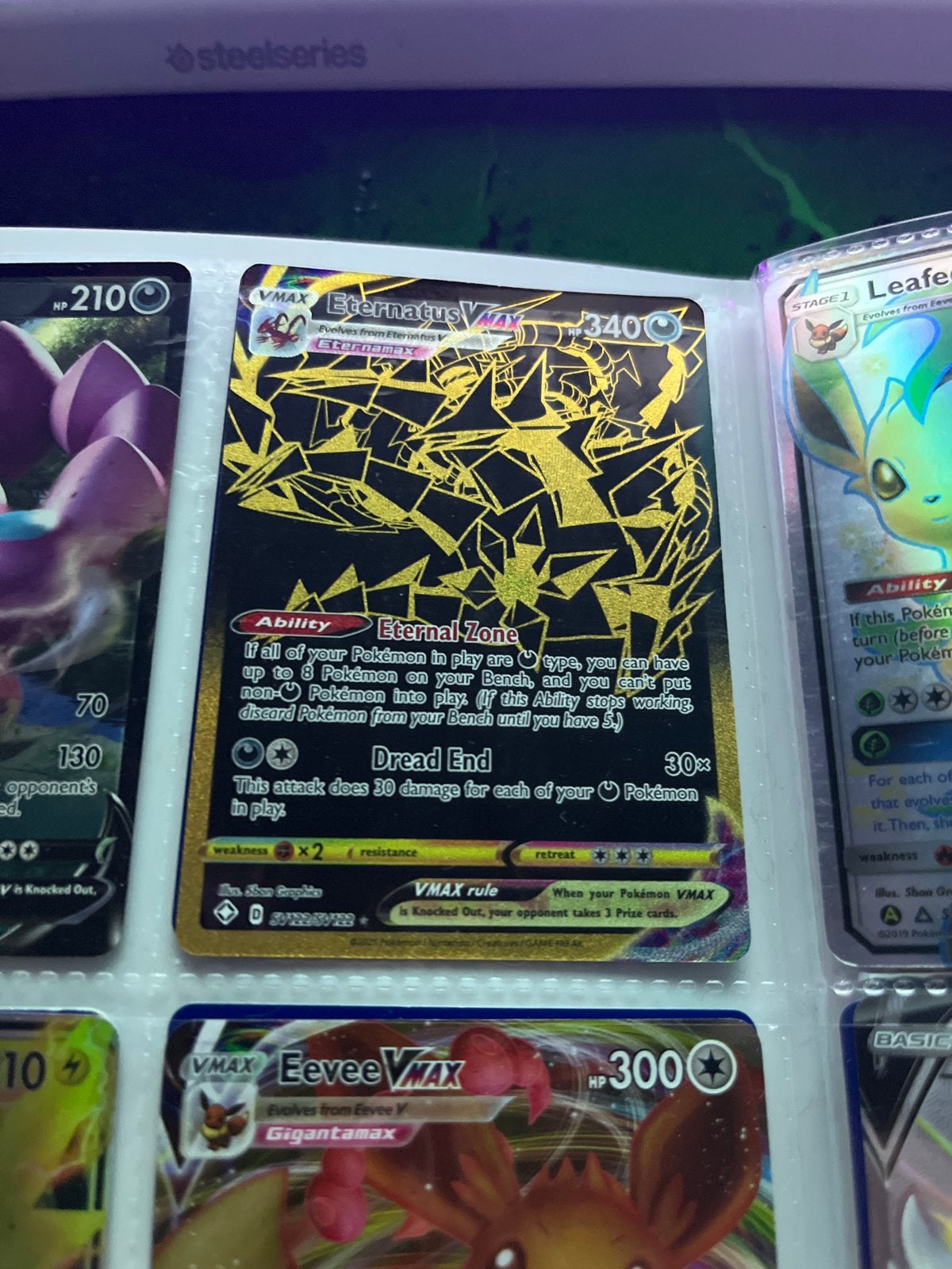Pokémon TCG Eternatus VMAX Gouden Kaart, Hobby en Vrije tijd, Verzamelkaartspellen | Pokémon, Ophalen of Verzenden, Zo goed als nieuw