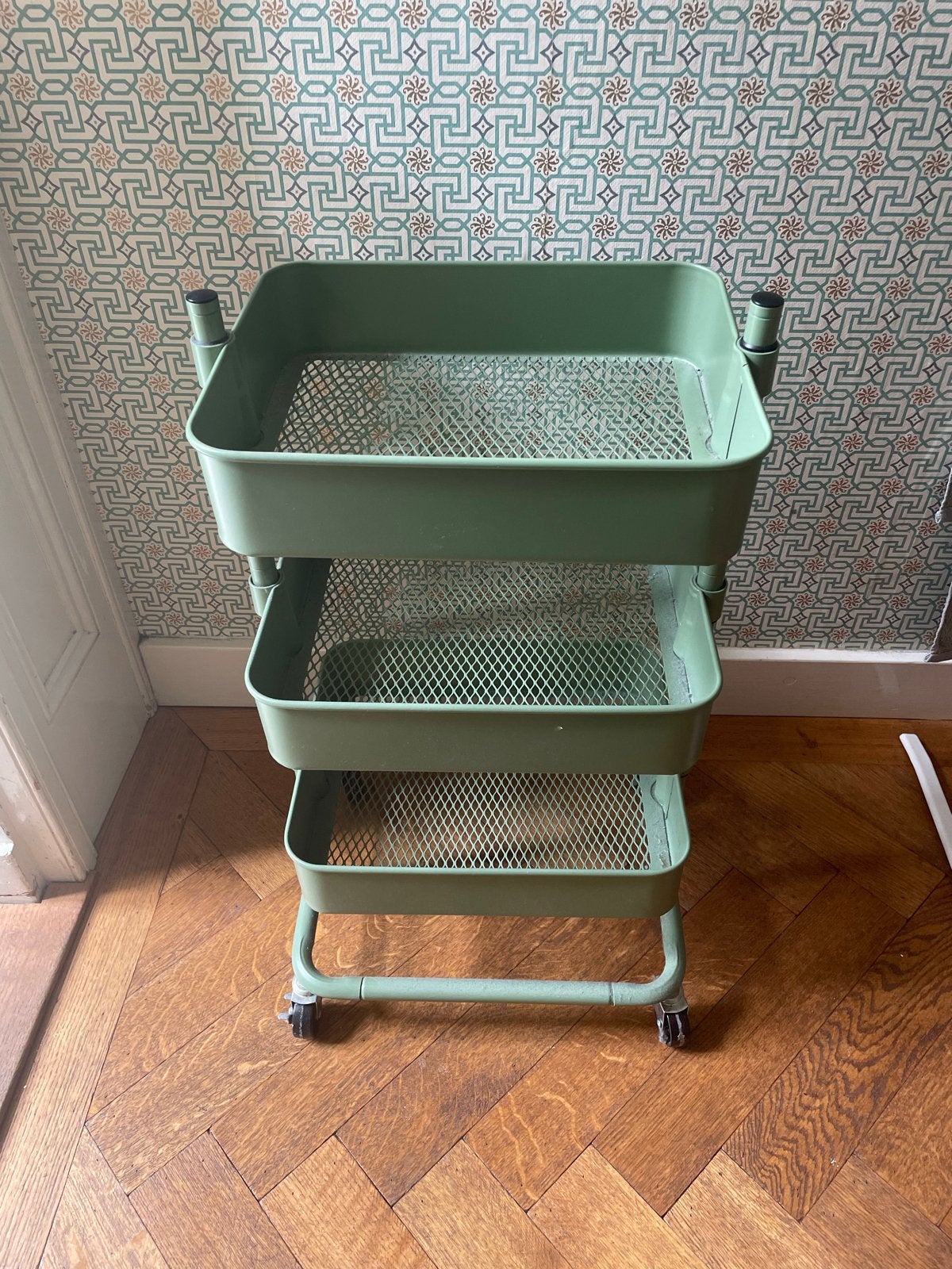 Groene trolley met 3 manden, Huis en Inrichting, Groen, Ophalen of Verzenden, Zo goed als nieuw, Metaal