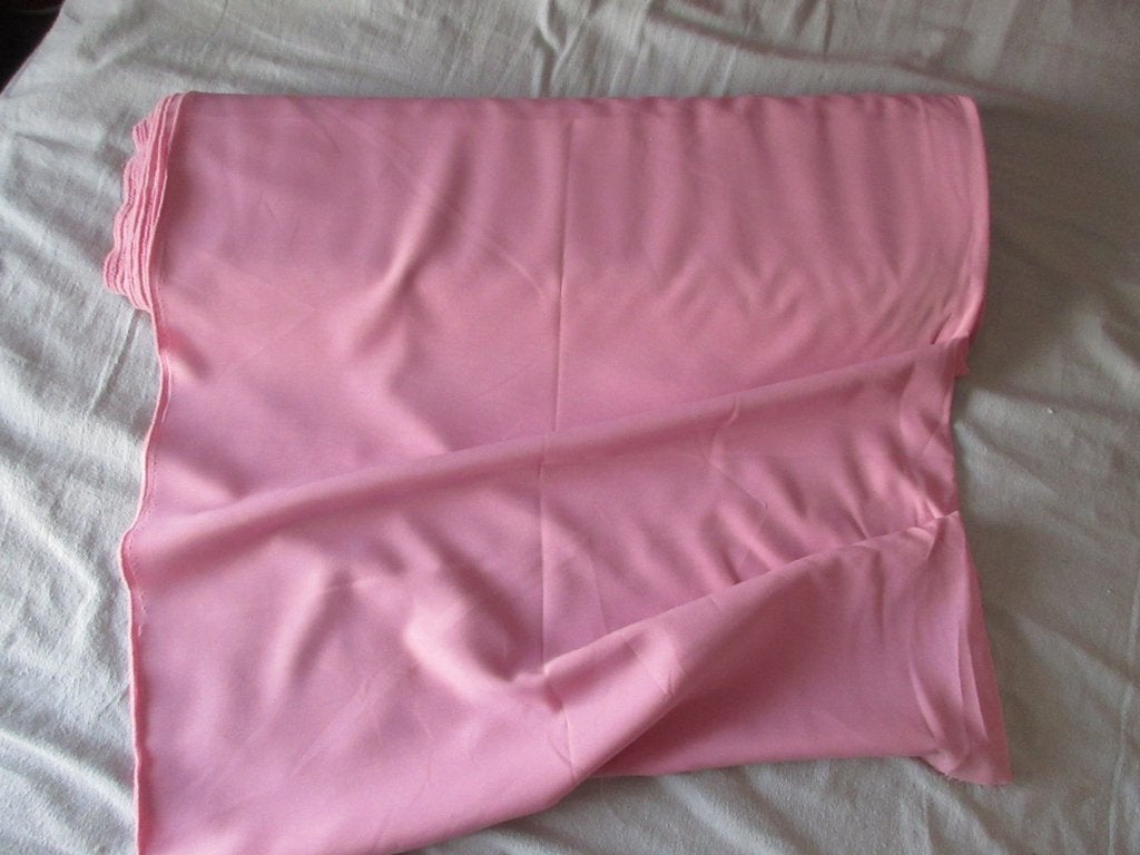 Lichtroze Super Terlenka 150 cm breed., Hobby en Vrije tijd, 120 cm of meer, Ophalen of Verzenden, Roze, Polyester