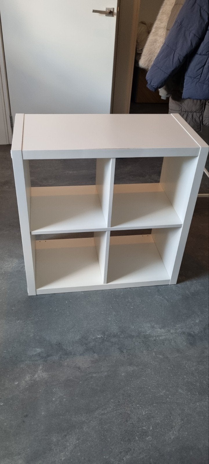 Witte Kallax kast met 4 vakken - IKEA, Ophalen, Met plank(en), Gebruikt, 50 tot 100 cm