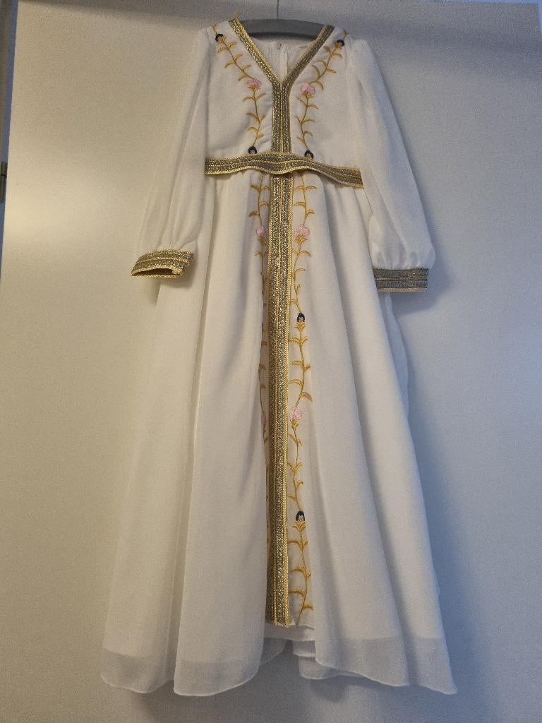 Prachtige witte jurk met borduursel maat 128, Ophalen of Verzenden, Zo goed als nieuw, Meisje, Jurk of Rok
