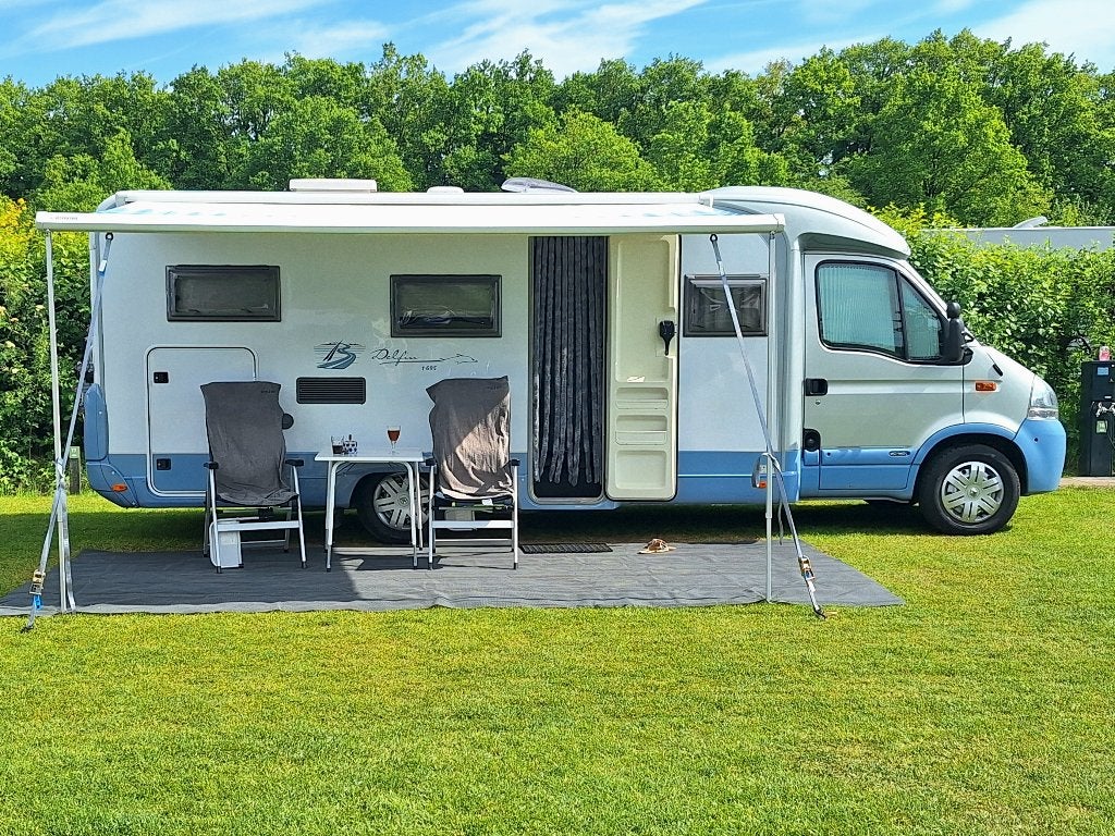 Caravans And Camping TE
