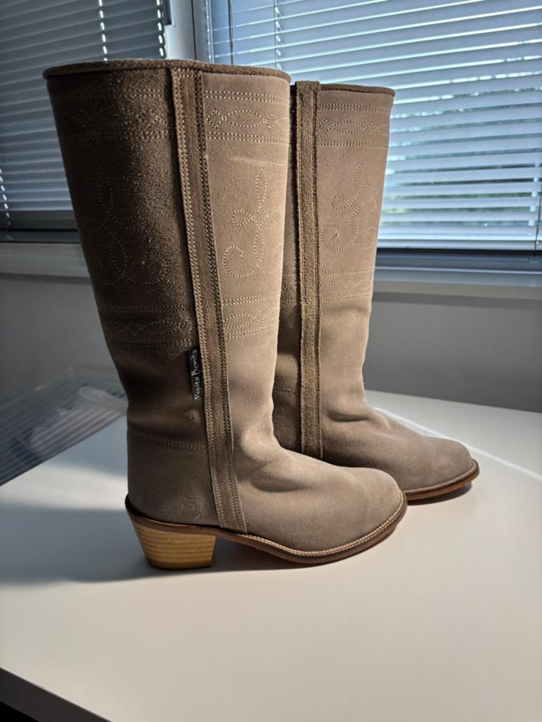 Pepita Bonita laarzen  NIEUW maat 37, Kleding | Dames, Ophalen of Verzenden, Nieuw, Zwart, Hoge laarzen