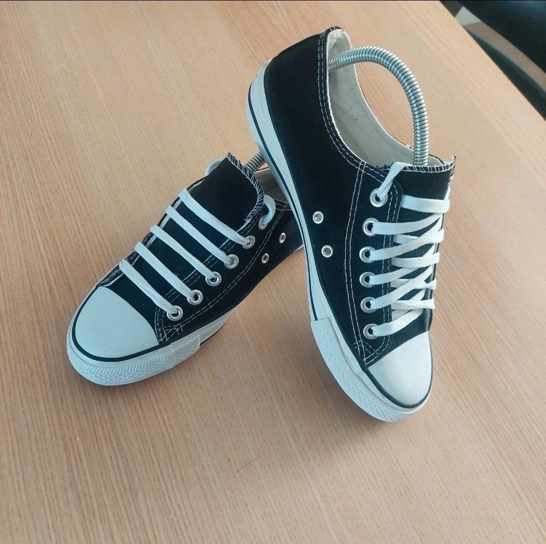 FU-BU Canvas Sneakers Zwart – Mt 42 – Nieuw - converse style, Kinderen en Baby's, Babykleding | Schoentjes en Sokjes, Schoentjes