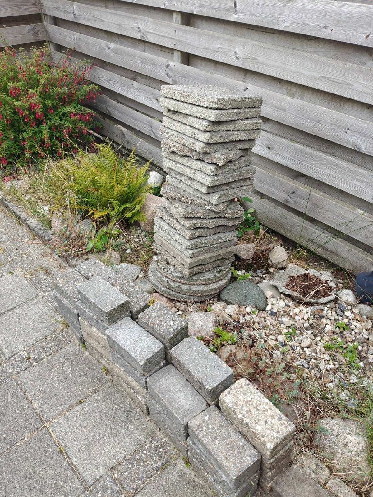 terras stenen en bakstenen, Ophalen, Gebruikt, Beton, Waterornament