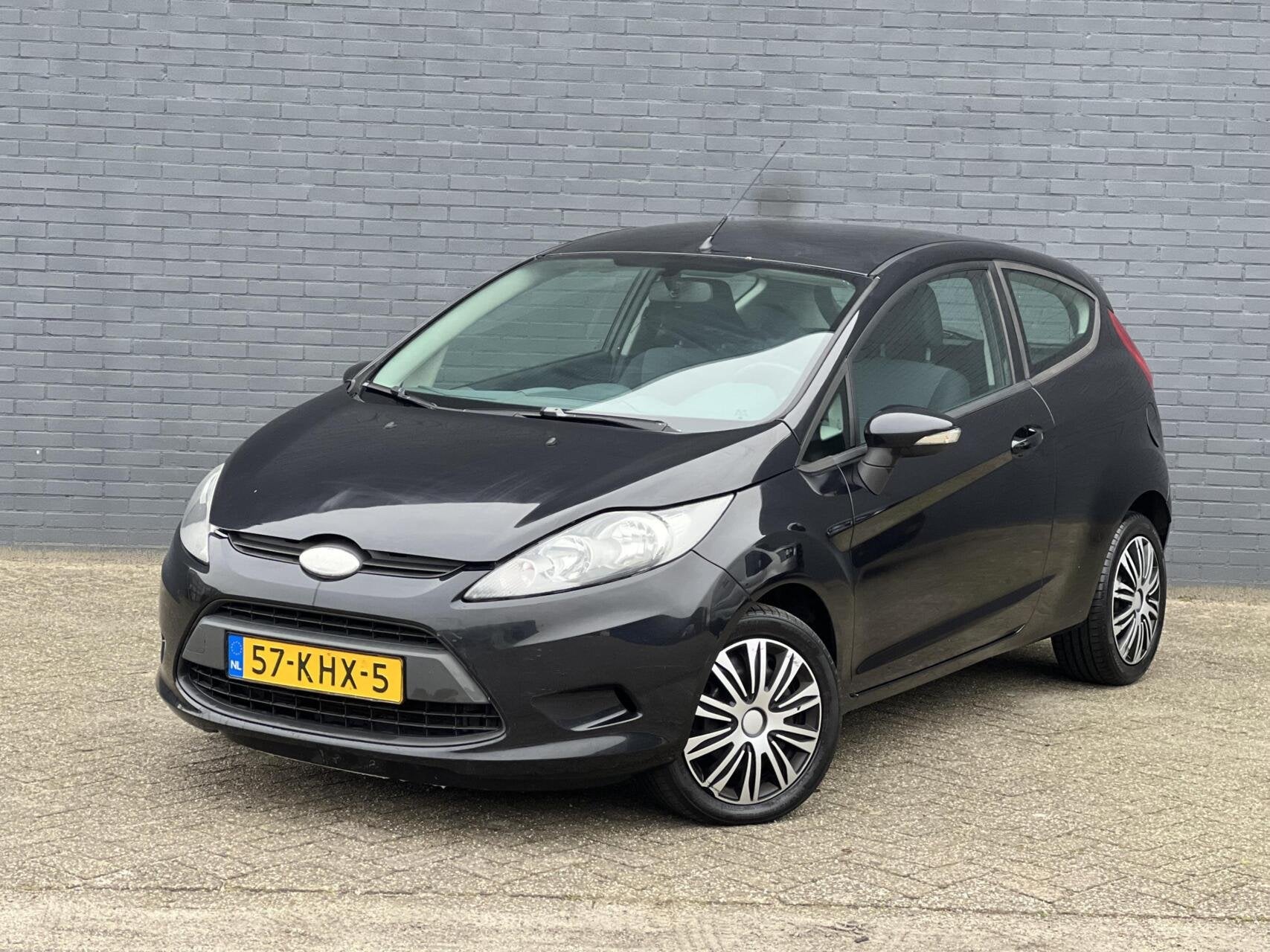 Ford Fiesta 1.25 Limited Nieuwe APK, Auto's, Voorwielaandrijving, Euro 5, Gebruikt, 4 cilinders