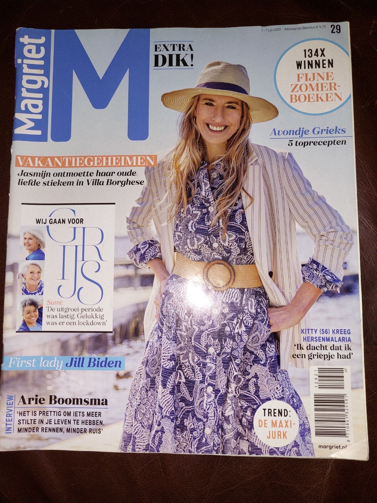 Margriet Magazine - 1 juli 2021 - Vakantiegeheimen, Ophalen of Verzenden, Gelezen, Damesbladen