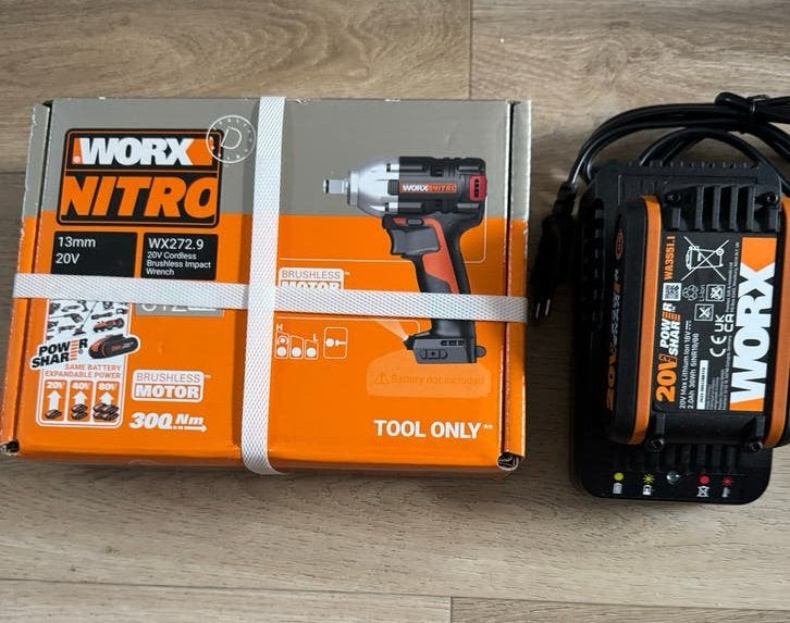 Nieuwe Worx Slagmoersleutel 1/2" 20V met accu en lader, Ophalen, Nieuw, Overige typen, Overige merken