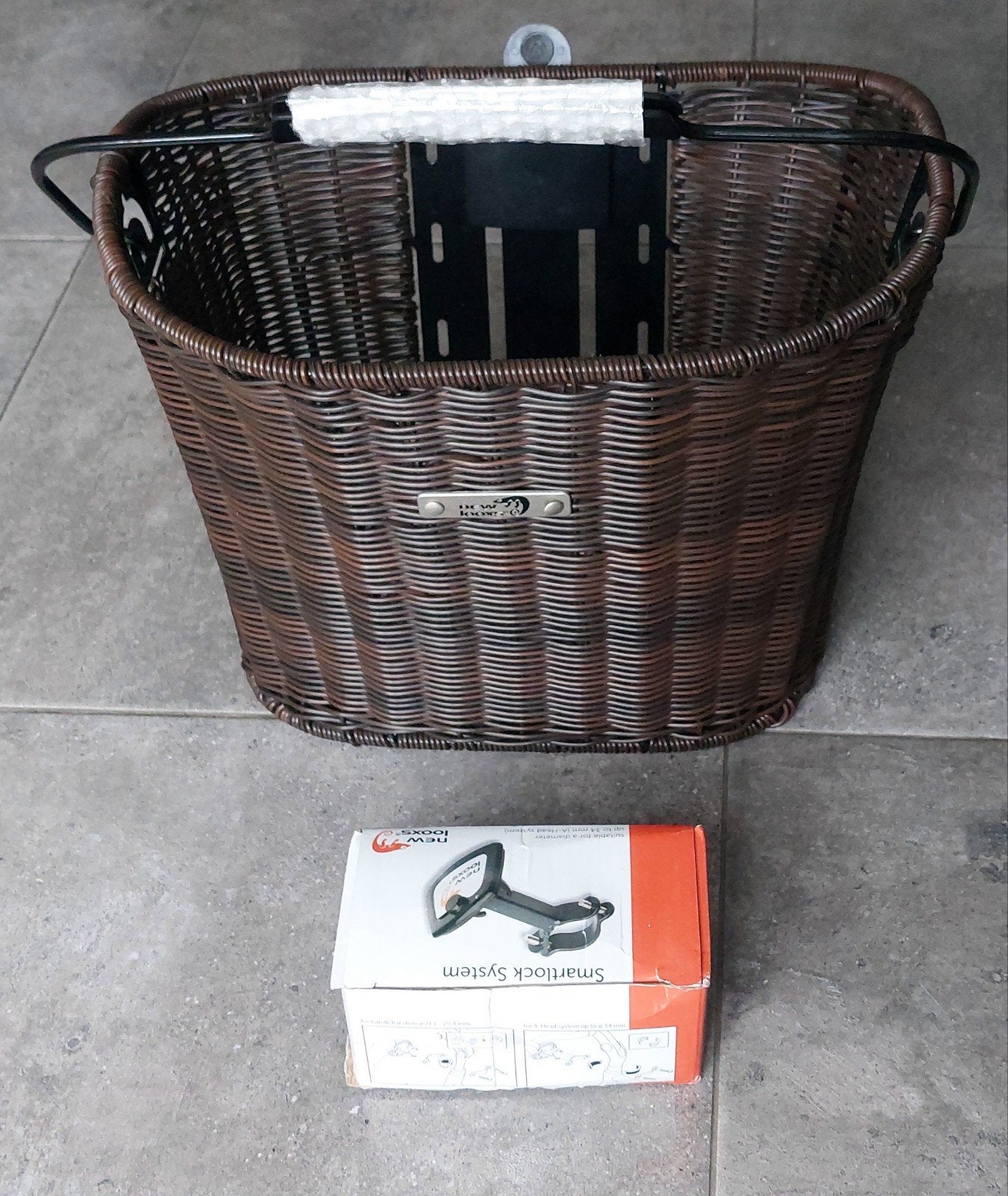 Fietsmand NEW LOOXS LOMBOK RATTAN DARK 19L, New Looxs, Stuurbevestiging, Nieuw, Ophalen of Verzenden