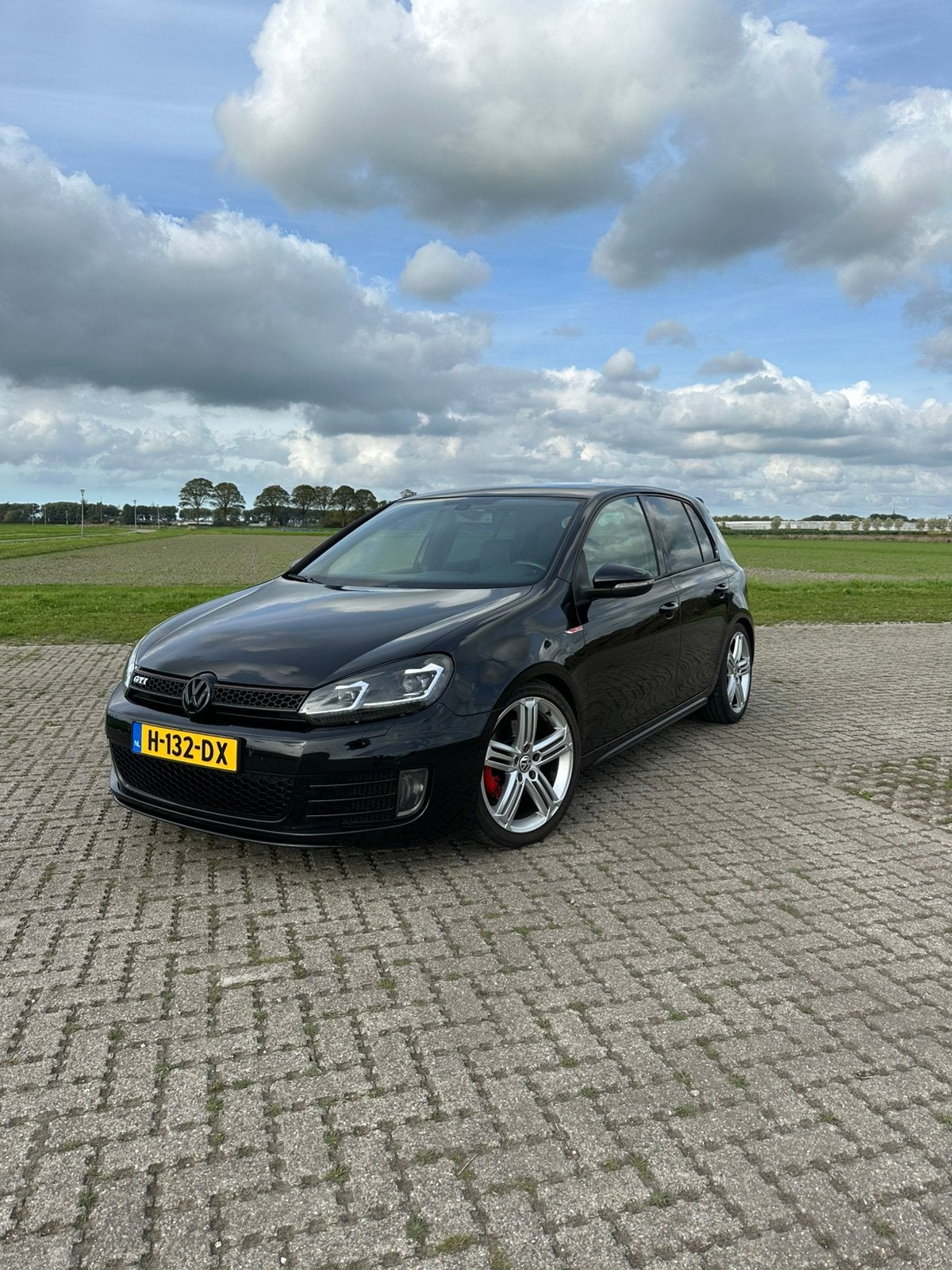 Volkswagen Golf 2.0 GTI 155KW DSG 2009 Zwart, Auto's, Zwart, 4 cilinders, Zwart, 1314 kg